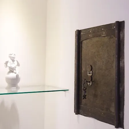 Apollo فندق مبيت وإفطار 4*