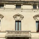Apollo Frühstückspension Lecce