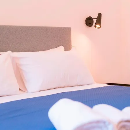 Apollo 4*