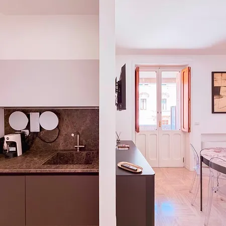Apollo Bed & Breakfast 4*