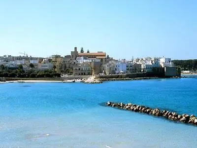 Apollo 4* Lecce
