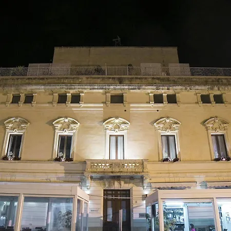 Apollo فندق مبيت وإفطار 4*