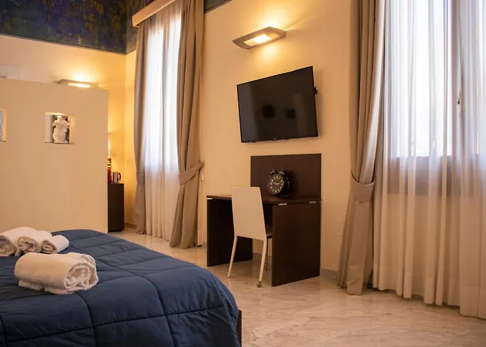 阿波罗套房酒店