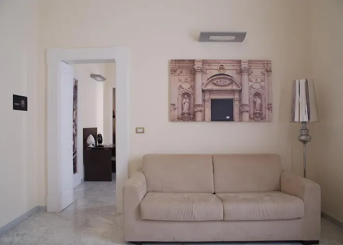 阿波罗套房酒店 4*