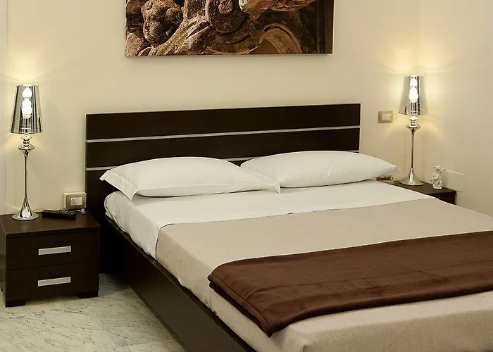 阿波罗套房酒店